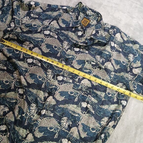 Lot Of 2 Bruno Silk Shirts XL Geometric Short Sleeve Button Up Italian Designed - Picture 9 of 11